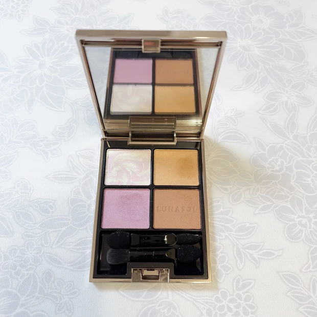 ルナソルのアイシャドウ