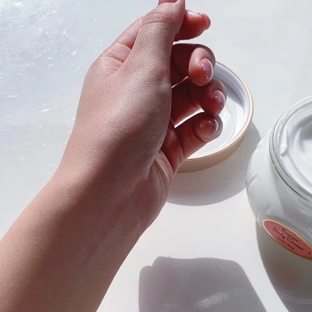 更に保湿力がアップしたSABONリペアボディクリームをお試し！グリーン・ローズは万人受けな香り。_2_2