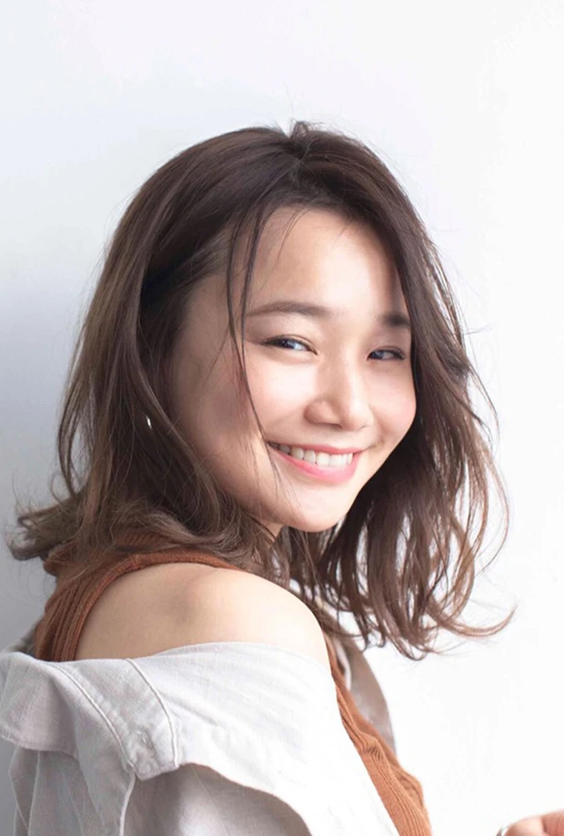 30代・40代 色っぽ美人なAラインロブ サイド