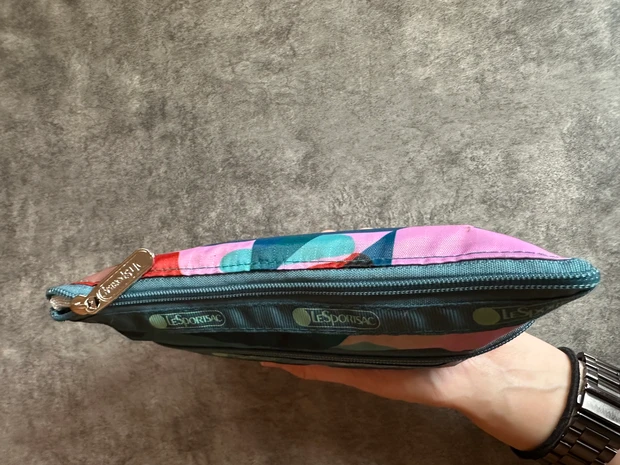 【40代旅好きポーチの中身】マキア10月号 特別付録 「レスポートサック」×MAQUIA おしゃれカモフラ柄ポーチ　私はこう使う！【ミニマムフルメイク持ち歩き】
_9_3