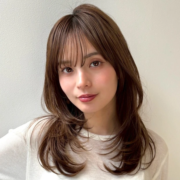 【ミディアムレイヤー】伸ばしかけでも楽しめる！ 骨格補正＆小顔見えが叶うAラインミディアム