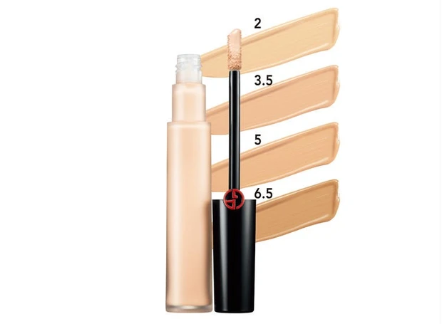 アルマーニ ビューティ　パワー ファブリック +  コンシーラー