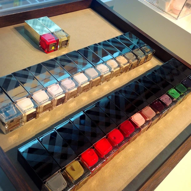 Burberryコスメで英国レディの品格をプラス!おすすめベースメイクアイテム2選