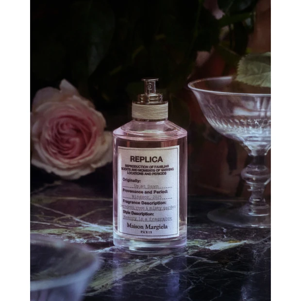 レプリカ オードトワレ アップ アット ドーン