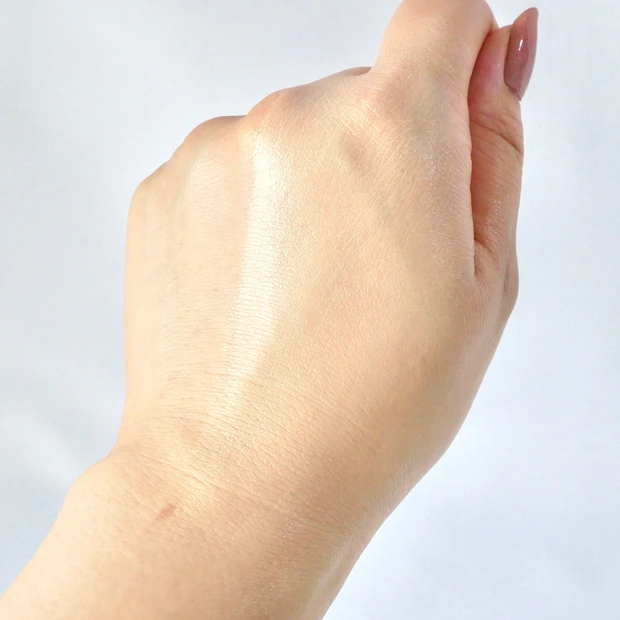 numbuzin(ナンバーズイン) 3番 ノーファンデ陶器肌トーンアップクリーム SPF50+ PA++++ ノーファンデUV スウォッチ