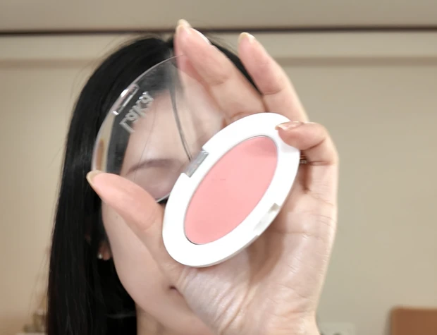 透明感が止まらない！SNIDEL BEAUTY「02 ヒトリゴト」でつくる多幸感ほっぺ_4_1