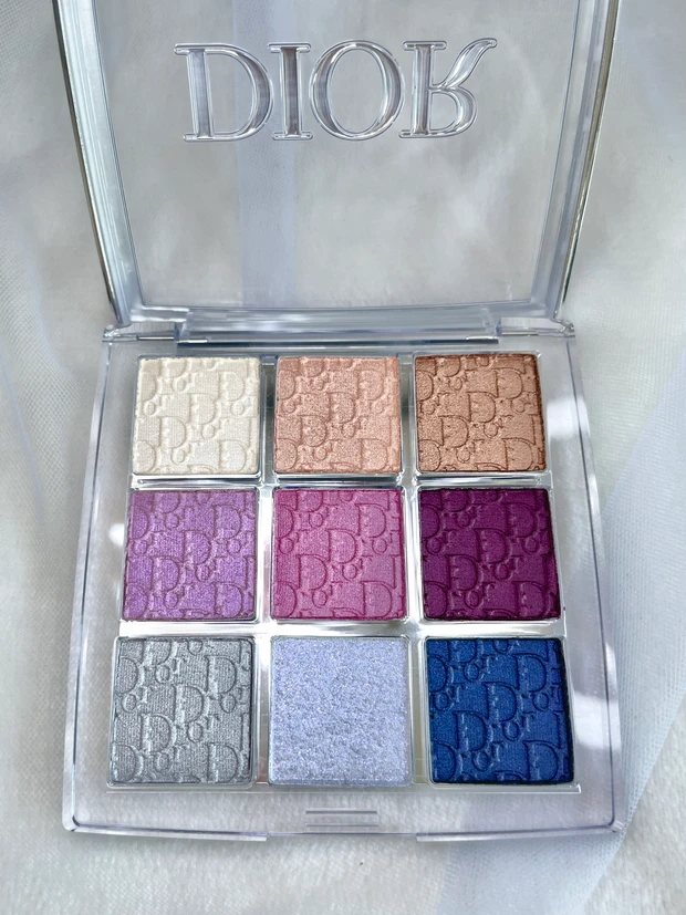 DIOR クリスマスコフレ ホリデー 2024 2024年クリスマスコフレ】ディオール：“黄金の舞踏会”をイメージ
