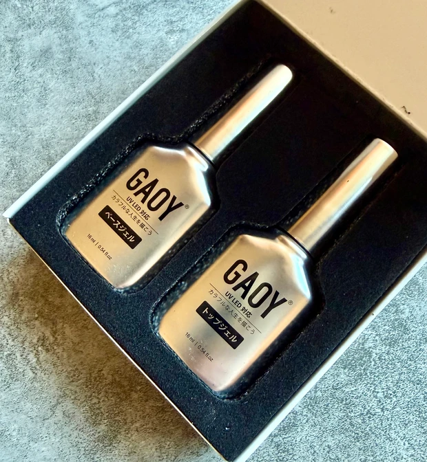 【40代セルフネイル】品よく盛れるマグネットネイル！簡単＆プチプラで叶う大人の上品ネイル_3