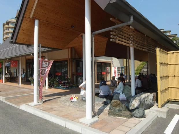 おごと温泉 足湯カフェ コトコトコットン