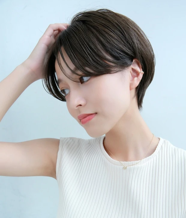 30代ツヤショートヘア写真