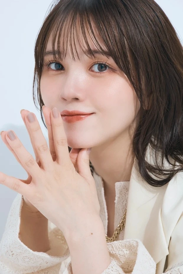 鬼頭明里 ネオクッション グロウ