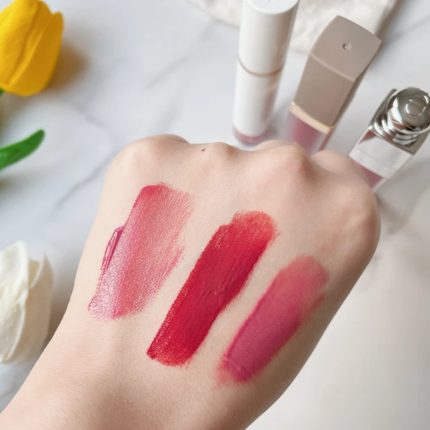 【20代美容オタクのポーチの中身】持ち運びコスメは最低限！この春の激選コスメをご紹介☆_5_2