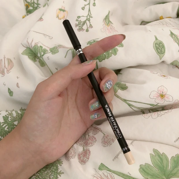 27歳デザイナーの体感30秒で作るツヤ肌ベースメイク【秋冬ベースメイク事情】_5_1