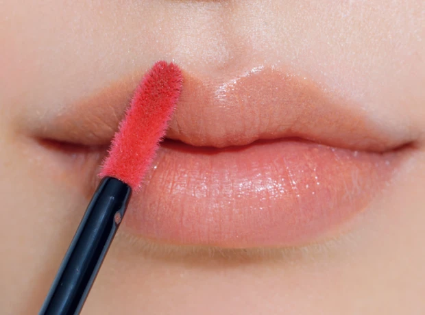 【ブルベ・イエベ別】最旬洒落顔メイク特集|守屋麗奈さん&香音さんが実演! ベスコス受賞コスメの使い方_27