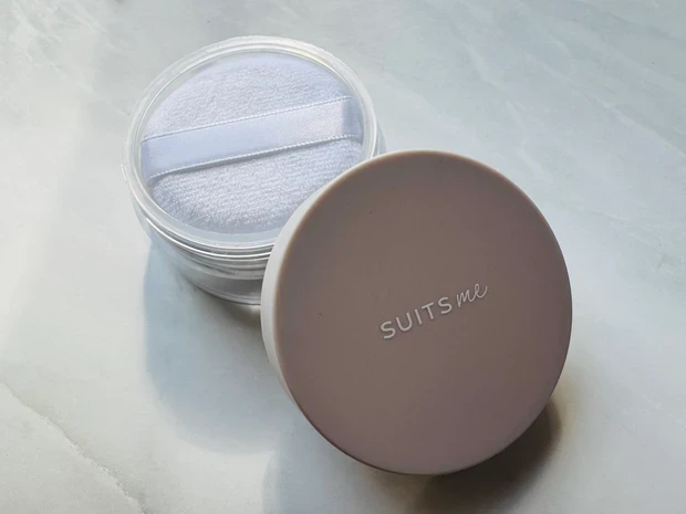 SUITS me フェイスパウダー