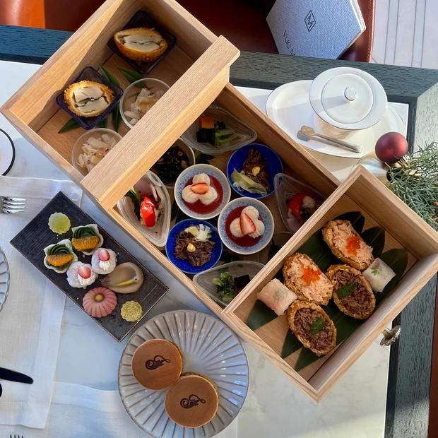 【自己紹介】マキアビューティーズの「凡のえる」です！ これからリアルなデパコスレビューについて発信していきます♪_1_1