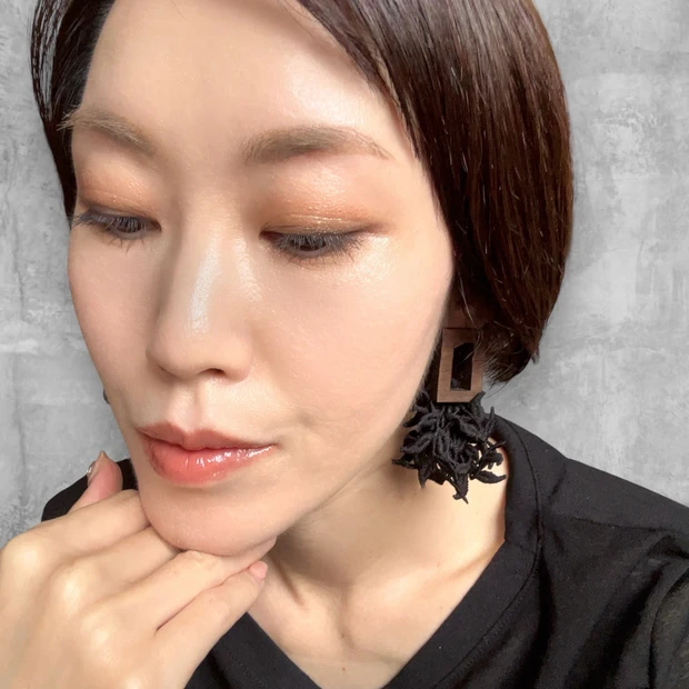 イエベ春のカーキアイシャドウメイク