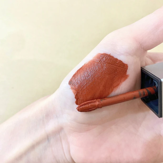 【マスクメイク】見つけたら即買い！幻の「&be　リキッドルージュ ガーネットブラウン」が大人気なワケ_3