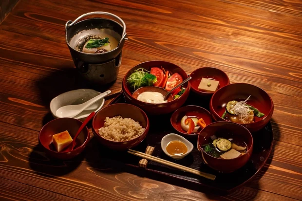 ひとリート はるのひかり　食事　温泉