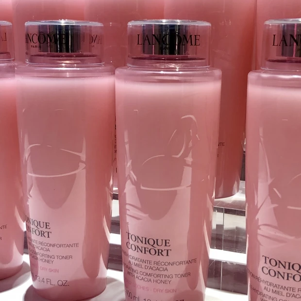 ランコムの桜色の化粧水 4/19発売