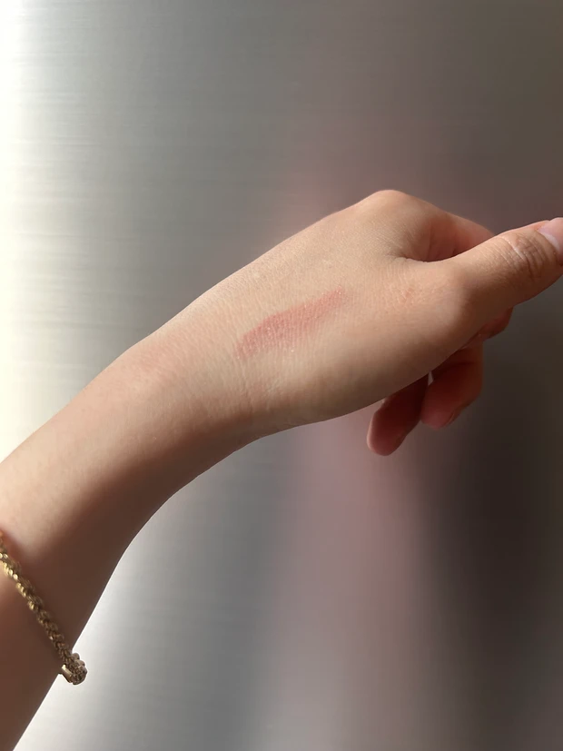 涙袋やアイメイク、チークにリップライナーまで？！これ1本でポイントメイク網羅のプチプラコスメ【too cool for school　アートクラス　フロッタージュペンシル】_2_2