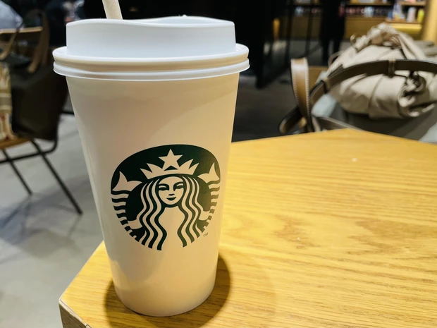 【自己紹介】MAQUIAインフルエンサー2年生の「ARISA」です。普段は1日1コスメを楽しむ美容オタク兼会社員♡_3_1