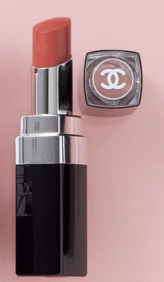 シャネル ルージュ ココ ブルームの人気色:110 シャンス ドゥ シャネル