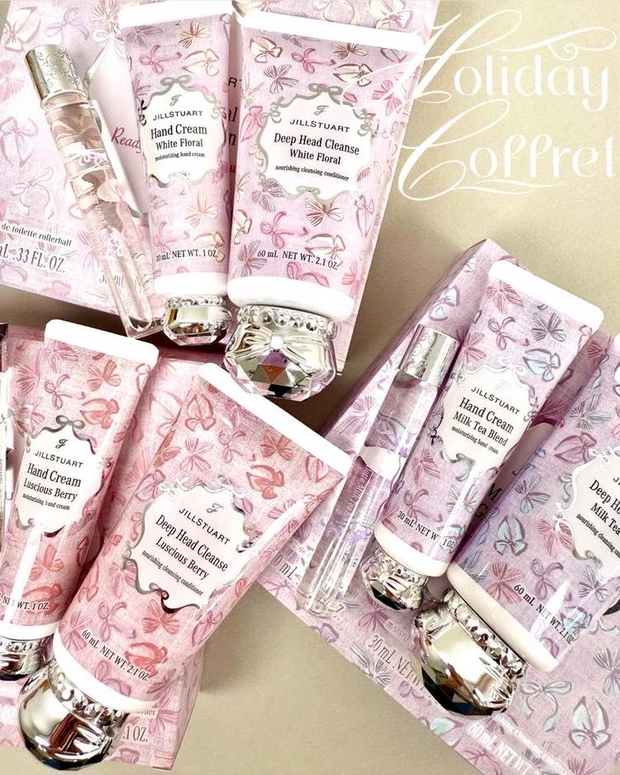 【4位】ジルスチュアートのコフレ第二弾はお得なギフトセット！ 大切な人へのプレゼントにも【クリスマスコフレ2025】