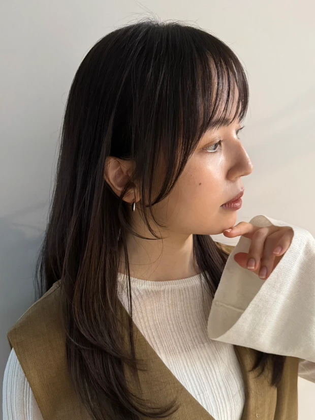 髪型 ロングレイヤー ロングヘア シースルーバング サイド