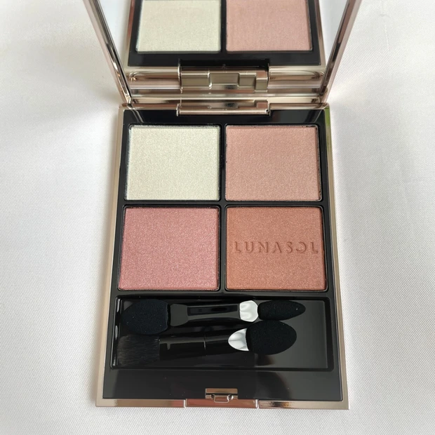 ルナソル【2025秋新作】アイカラーレーションＮ 07 Vintage Petal とフュージングカラーリップス 10 Relaxing Moodをイエベ春がレビュー！_2