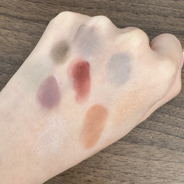 アディクション アイ＆ブラッシュ パレット　“アンアースド ラスター”