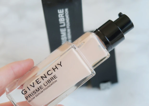 プリズム・リーブル・グロウ・セラム・ファンデーション