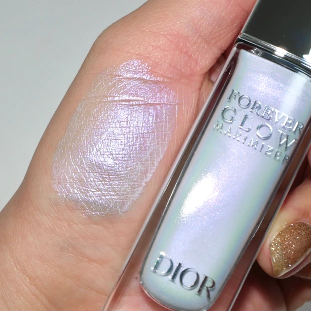 ディオールスキン フォーエヴァー グロウ マキシマイザー 100 シュガーアイシング ハイライト 新作 スウォッチ