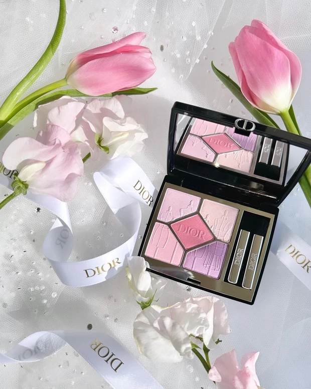 お早目にチェックを♡
ディオールの春コスメをご紹介！！
【DIOR】_2_4