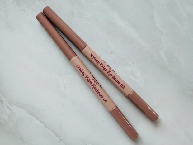 キャンメイクのスタイリングエッジアイブロウ