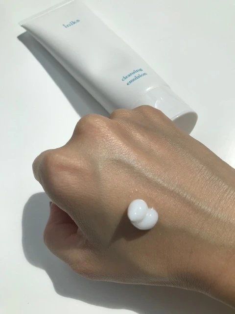 「iniks(イニクス)」の摩擦レスファンデーションとクレンジング_7