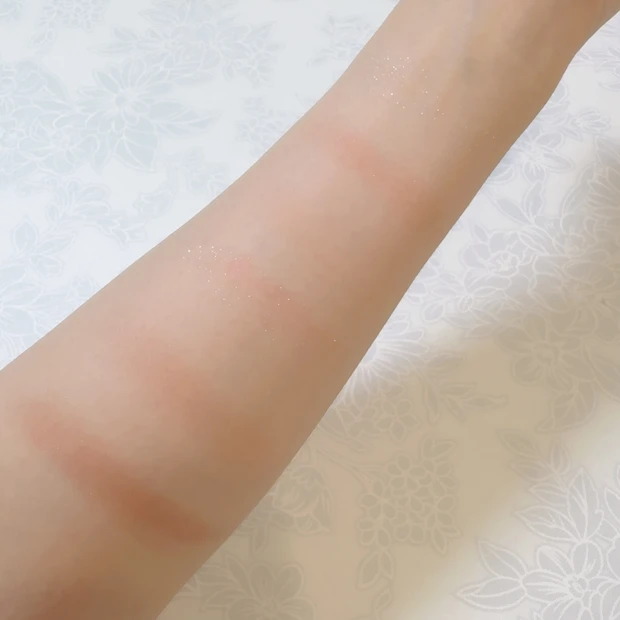 アイデザイナー n 01 Coral Charmのスウォッチ