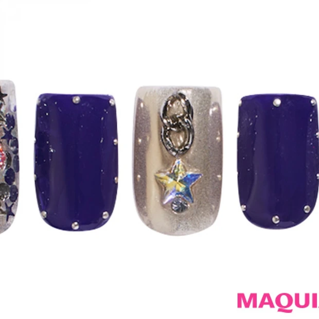 グラムロックな雰囲気をまとった、光り輝く「スター」ネイル