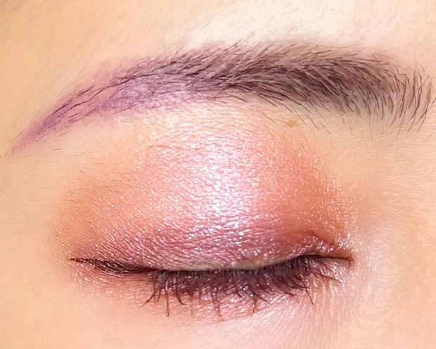 GUERLAIN　ゲラン　オンブルジェ　オーラグロウ