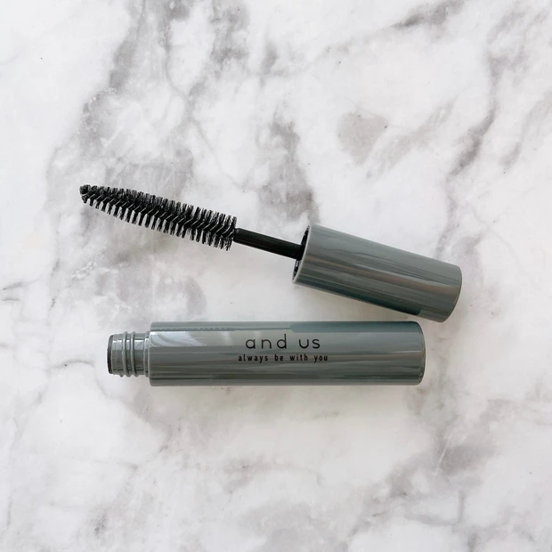 【意外と目立つ〇〇対策に！！】アナウンサーの必需品💁‍♀️✨and us「ヘアスタイリングブラシ」💕_2_1