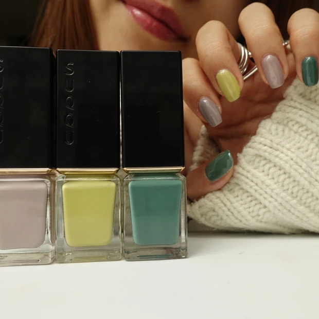 SUQQU スック 2023 春コスメ 春新作 新色 スウォッチ メイク How to 使い方 草木染 ネイル カラー ポリッシュ デパコス 限定コスメ