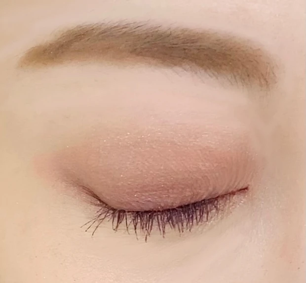 【2021夏コスメ】6月16日発売『エトヴォス』限定アイシャドウ。大人の抜け感モーヴピーチで美しい目元に。_11_1