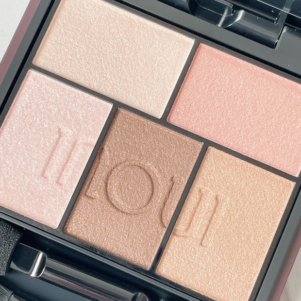 インウイ アイズ 04 モーヴブラウン レビュー