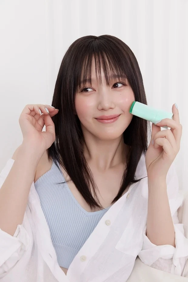 本田翼 バイティースリー クリアサンスティック