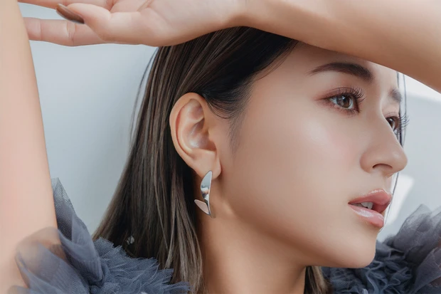 マキア　山本舞香のBeauty Script　みちょぱ　池田美優　秋メイク　ボリュームまつ毛　オーバーリップ　横顔