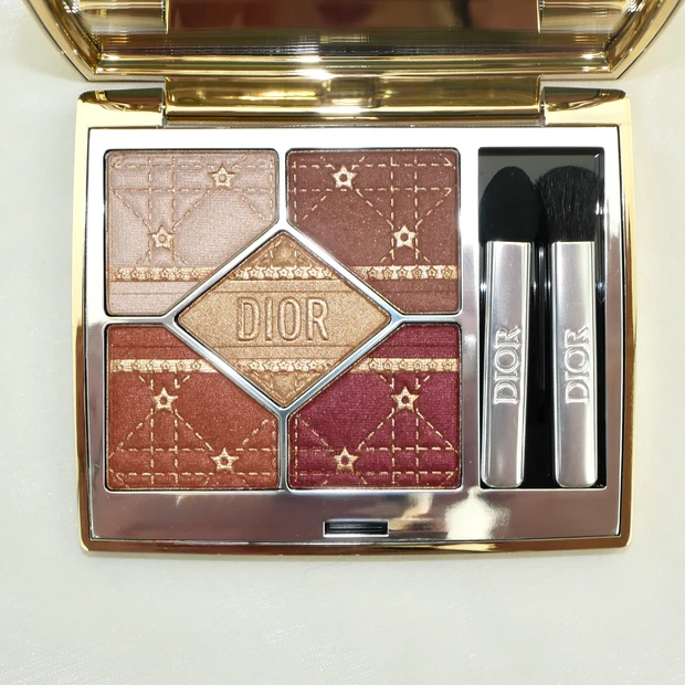 ディオールクリスマスコフレ2025】10/31発売の限定アイシャドウ
