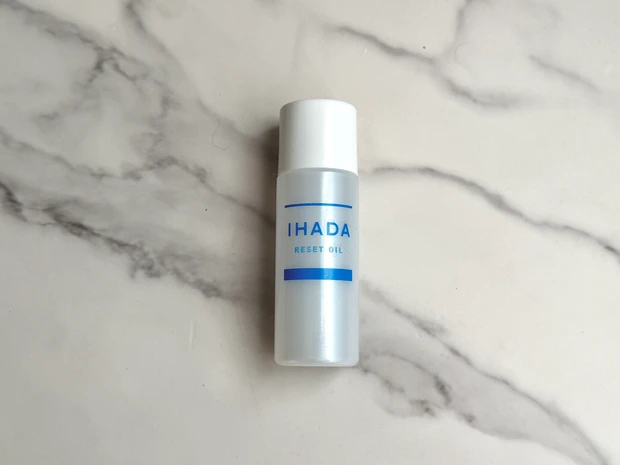 朝の“うっかり肌荒れ”に!頼れるお守り保湿〈IHADA リセットオイル〉_2