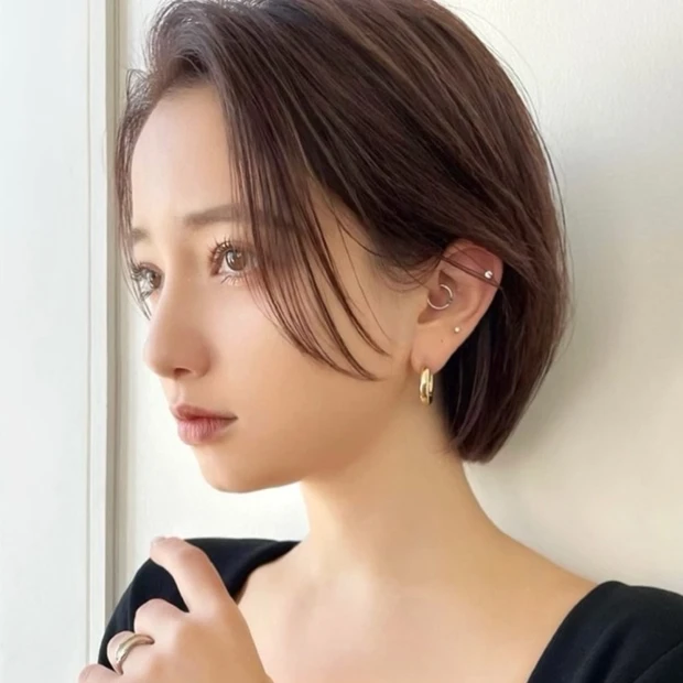 ショート ヘア 髪型 ヘアスタイル 前髪なし ヘアカラー 暗髪