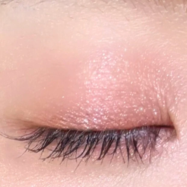 SUQQU シグニチャーカラーアイズ 151 花盛のメイク例