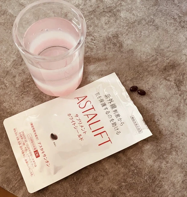 #STAYHOME 中も紫外線対策は万全に!
1日2粒の新習慣!
アスタリフト サプリメント ホワイトシールド _2